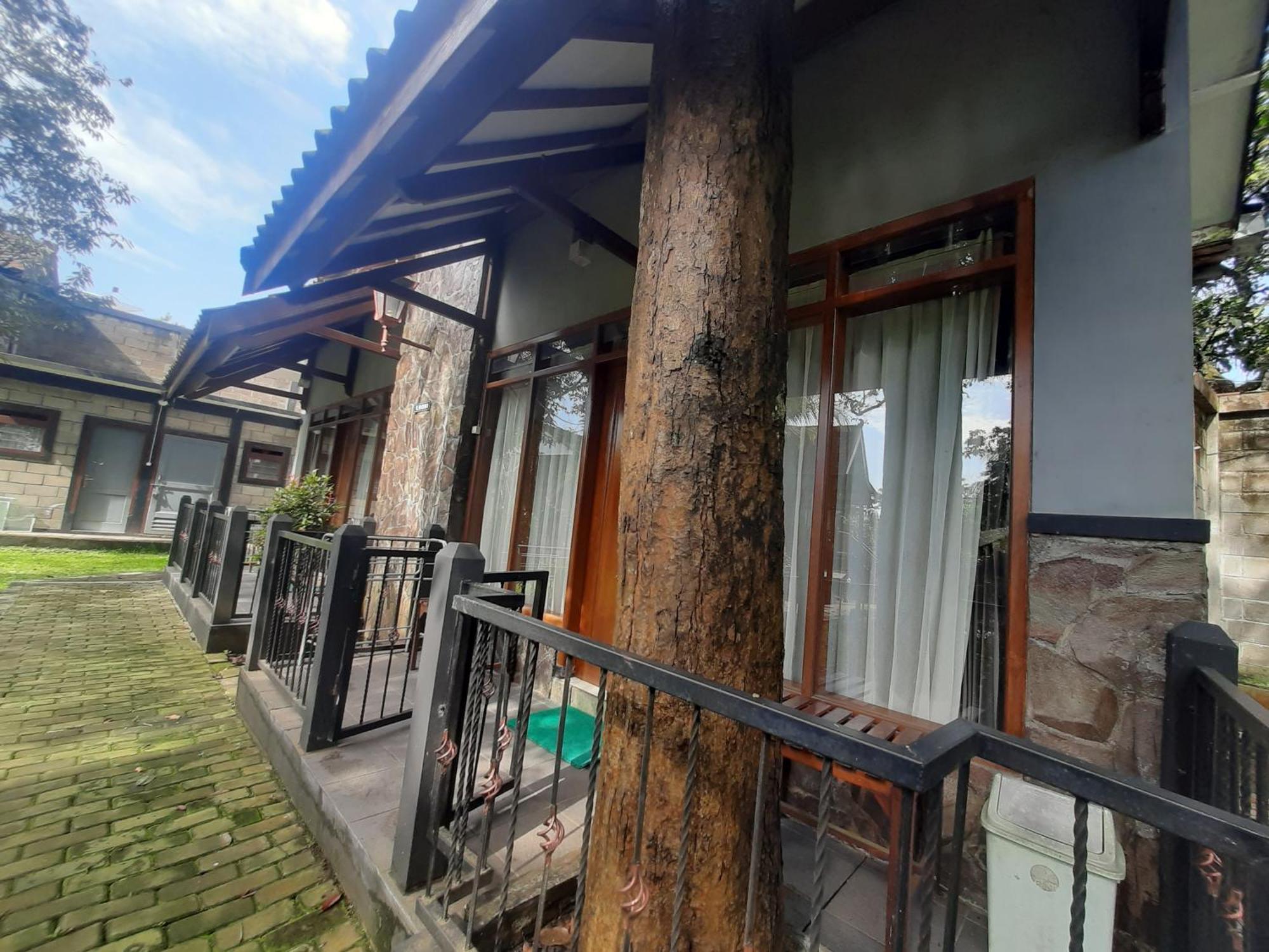 de'Rumah Rindu Alam Batu (East Java) Exterior foto